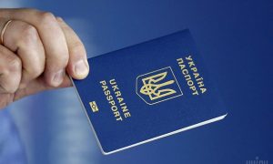 В Одесі закордонний паспорт отримала 104-річна містянка