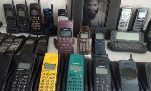 Энтузиасты собрали коллекцию из 2000 известных телефонов. Ее может увидеть каждый