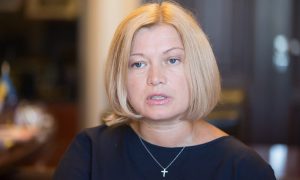 Фото: Геращенко не смогли отстранить от заседаний ВР из-за «слуг-зеленых человечков»