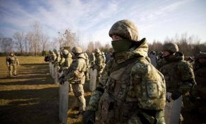 Украина перебросила 8,5 тысяч военных на границу с Беларусью