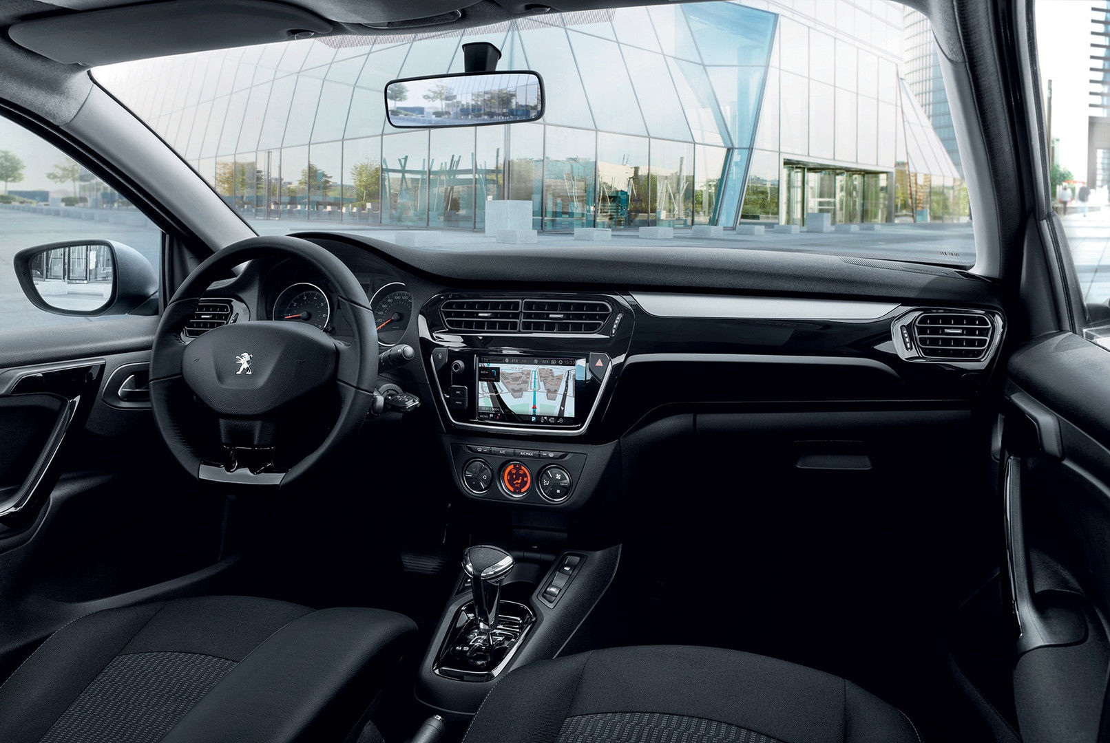 Peugeot откажется от продажи бензиновых автомобилей до 2030 года