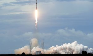 Видео: ракета SpaceX со специальной лабораторией NASA вылетела на орбиту
