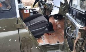 Фото: террористы обстреляли Марьинку и ранили местного жителя