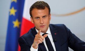 Макрон заявив, що зараз не час для переговорів України і рф 