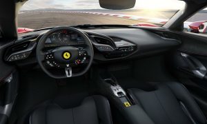 Дебют в 2022 году: первый кроссовер Ferrari выехал на гоночный трек