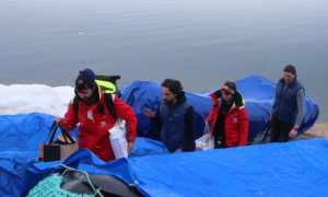 На украинскую антарктическую станцию прибыла французская экспедиция