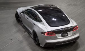 Tesla, наконец, решила проблему замерзающих дверных ручек