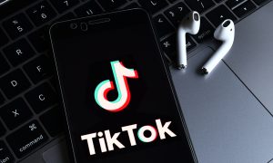 TikTok и YouTube собирают больше всего данных о пользователях среди других соцсетей — исследование