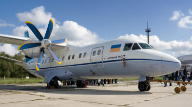 У Харкові російські війська обстріляли авіазавод касетними ракетами, є поранені