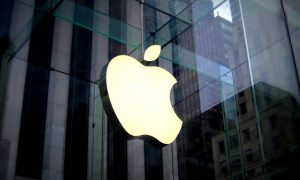 Apple заблокировала разработчиков из Беларуси. В компании уже извинились