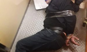 
У поїзді пасажири затримали та покарали диверсанта (фото)