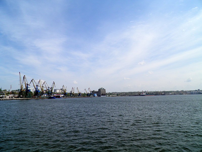 Окупанти атакували морський порт «Миколаїв»