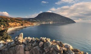 Партизани показали, як окупанти в Криму намагаються захистити літаки від ударів ЗСУ