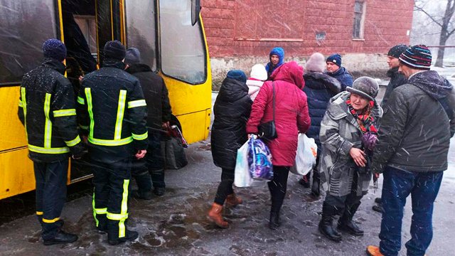 Окупанти почали зривати евакуацію з Маріуполя обстрілами