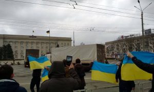Фото, відео: жителі окупованих Мелітополя і Херсона вийшли на мітинги проти окупантів