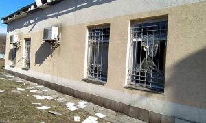 Фото: загарбники обстріляли залізничну станцію на Донеччині