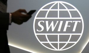 Індія використовує SWIFT для розрахунків у доларах з рф