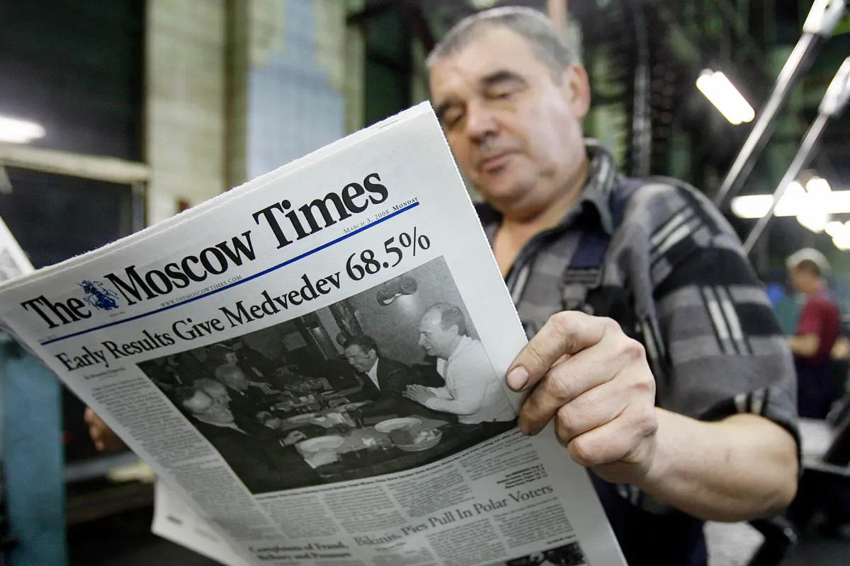 На росії заблокували Moscow Times за «фейки» про ОМОН