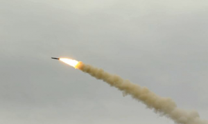 Фото: над Сумами збили російську крилату ракету