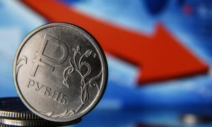 Санкции обрушивают экономику россии: за месяц падение ускорилось в полтора раза