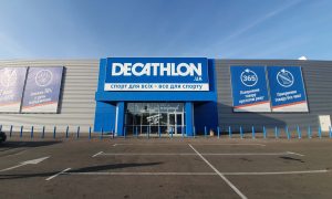 Французская Decathlon временно закрывает магазин и сайт в Украине из-за угроз безопасности