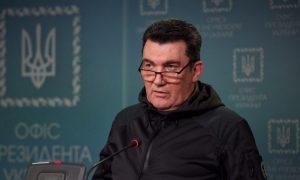 Данілов пояснив, чи долучиться лукашенко до росії у війні