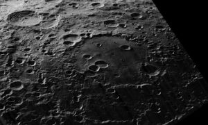 В Луну врезался загадочный объект искусственного происхождения — фото