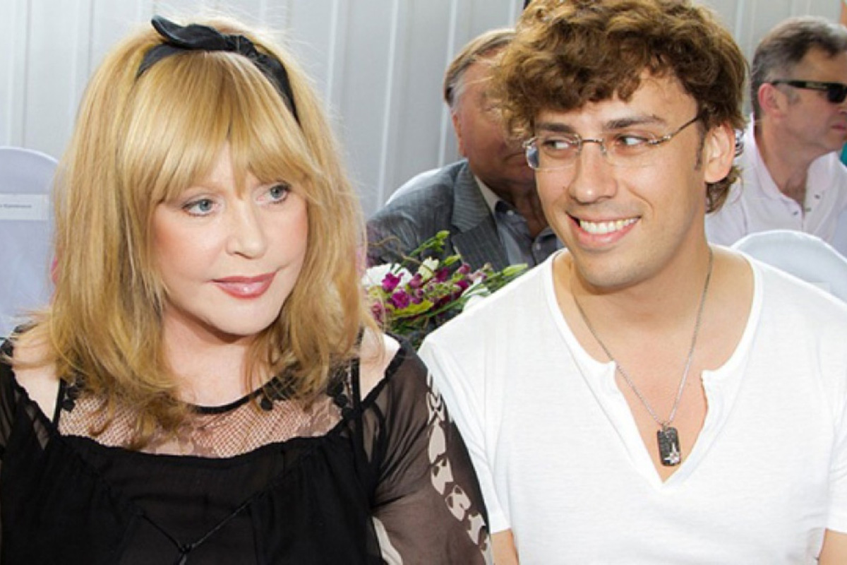 Утверждены принципы формирования «белого списка» российских артистов