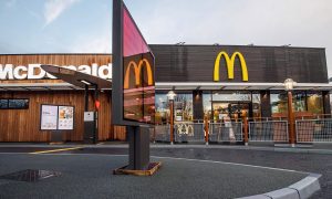 На фоне слухов об открытии. В украинском McDonald’s обновляют протоколы безопасности