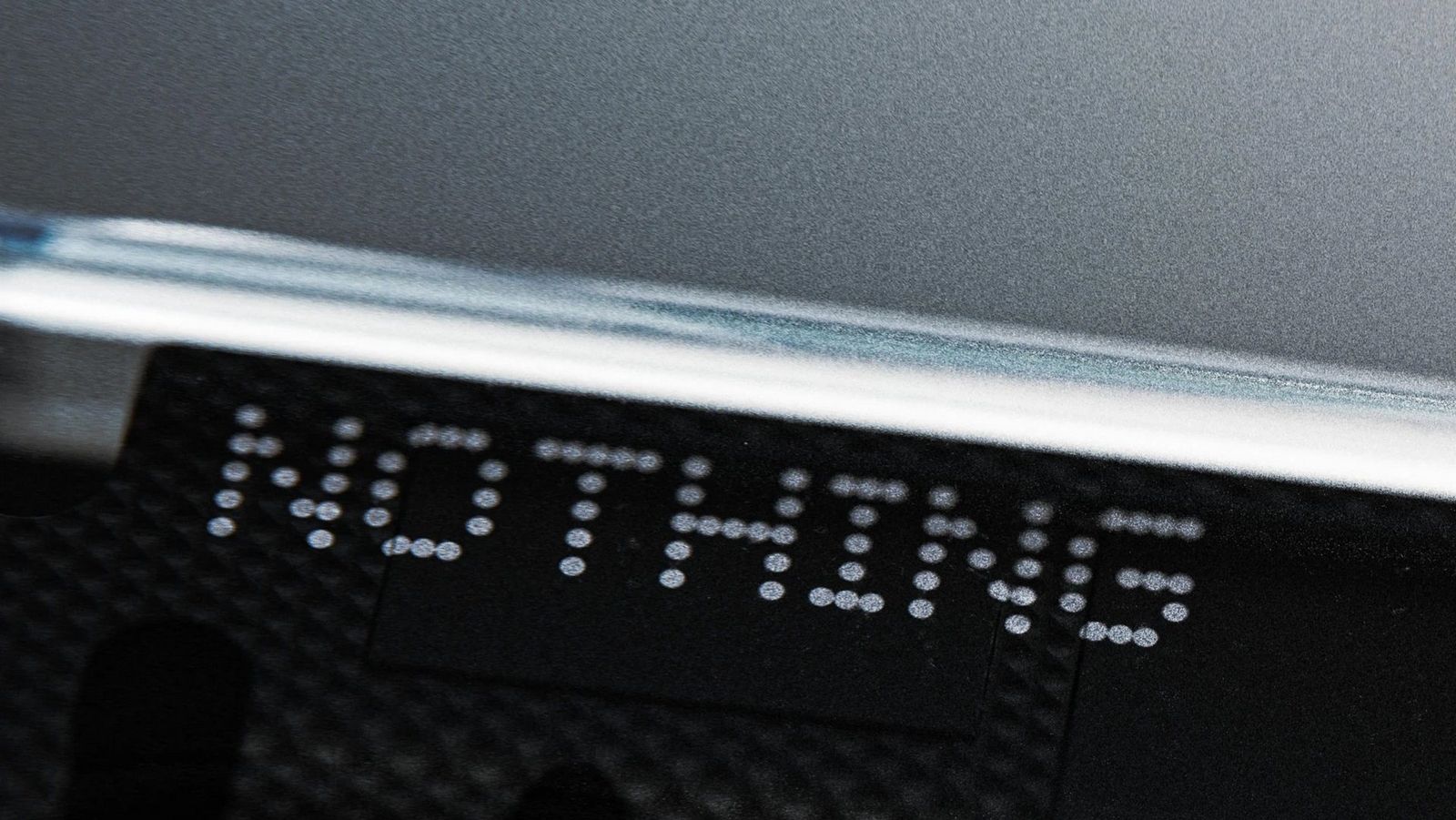 Основатель OnePlus представит неоновый смартфон Nothing Phone (1)