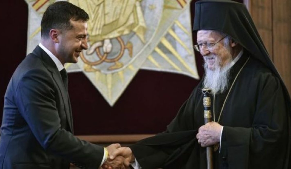 У День української державності Президент поговорив з Вселенським Патріархом 