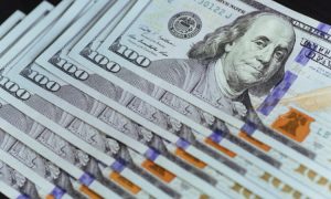 Международные резервы Украины уменьшились на 9%: Нацбанк продал почти 4 млрд долл.