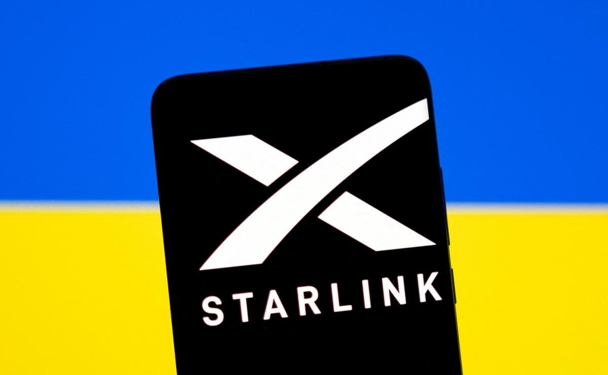 Польша передала Украине 5 тысяч антенн для Starlink