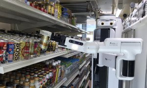 В магазинах Японии товар на полки будут выкладывать роботы