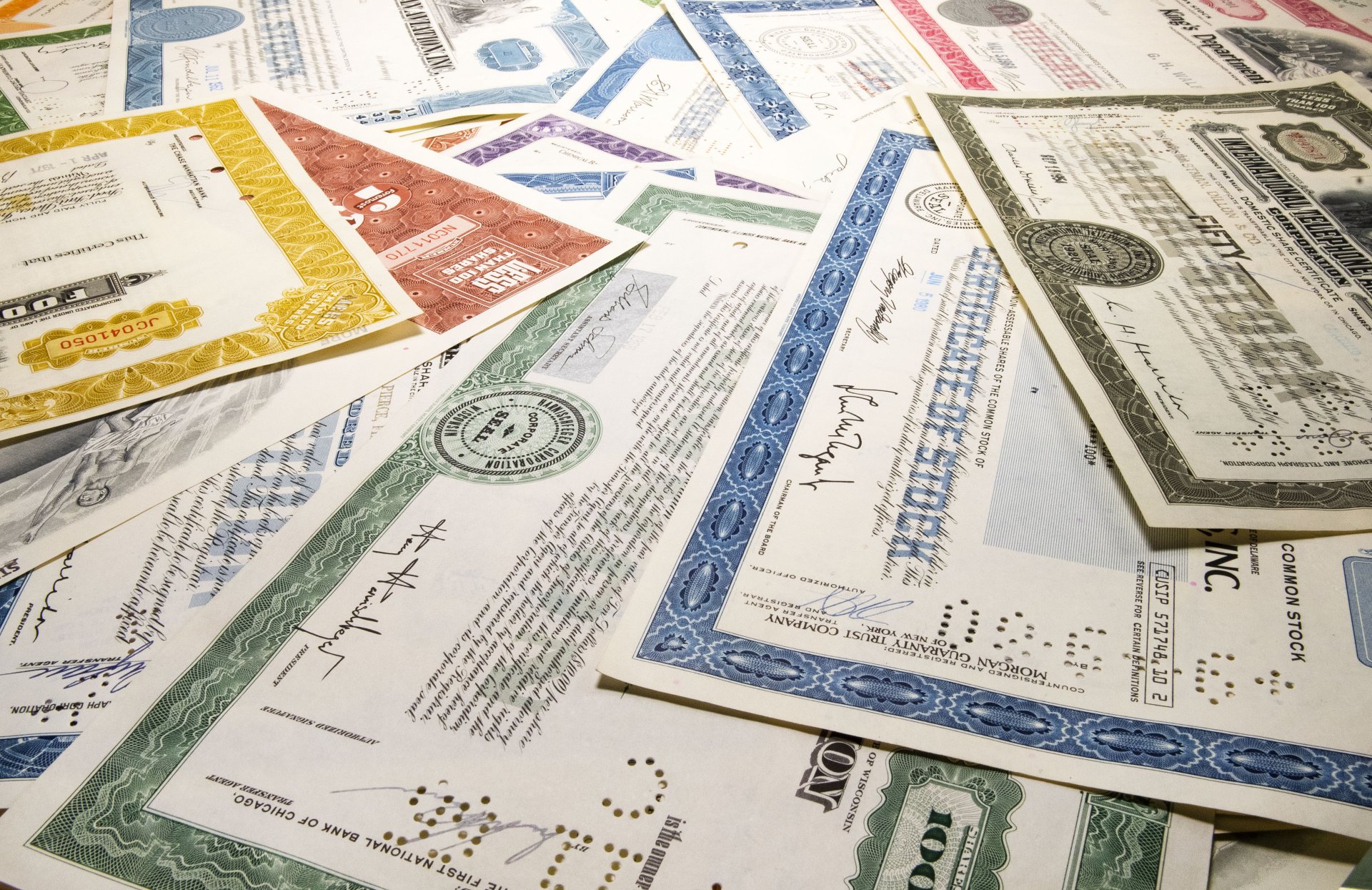 Банки США відновили роботу з цінними паперами російських компаній: що відомо