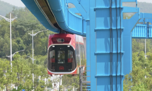 В Китае запустили поезд, который передвигается по воздуху и не требует топлива