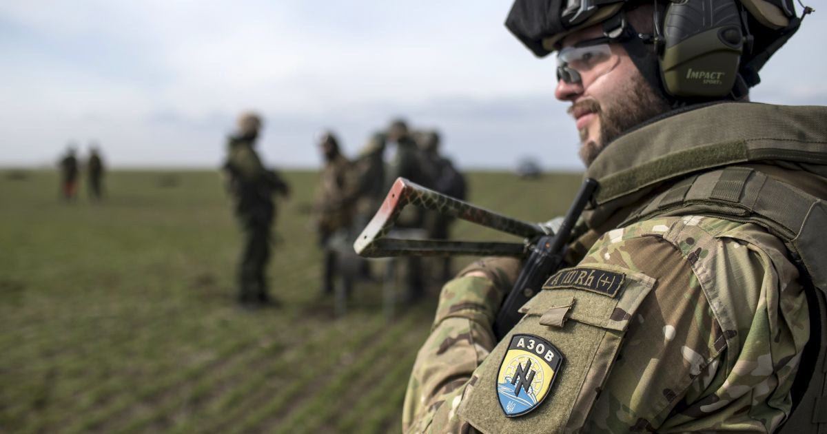 Бійці «Азову» записали привітання на Хортиці: Тепер Азов – це вся Україна Бійці «Азову» записали привітання на Хортиці: Тепер Азов – це вся Україна