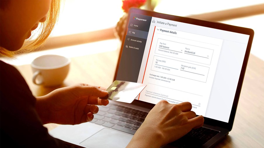 Платежные запросы клиентам: новая услуга ПриватБанка для фрилансеров