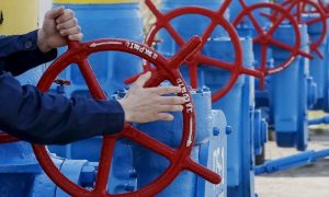 Франция поддержала ограничение цены на российский газ в ЕС