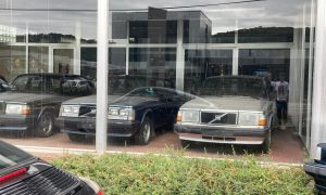 Капсула времени: в Бельгии нашли уникальный заброшенный автосалон