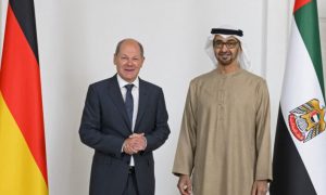 Шейх поддержит Шольца: ОАЭ поможет Германии обойтись без российских ресурсов