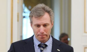 Санкции заставляют российских олигархов покидать свои заграничные резиденции 