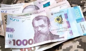 Донати під час повномасштабної війни: обсяг пожертв українців на ЗСУ