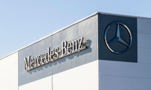 Mercedes-Benz уходит из россии, продает активы