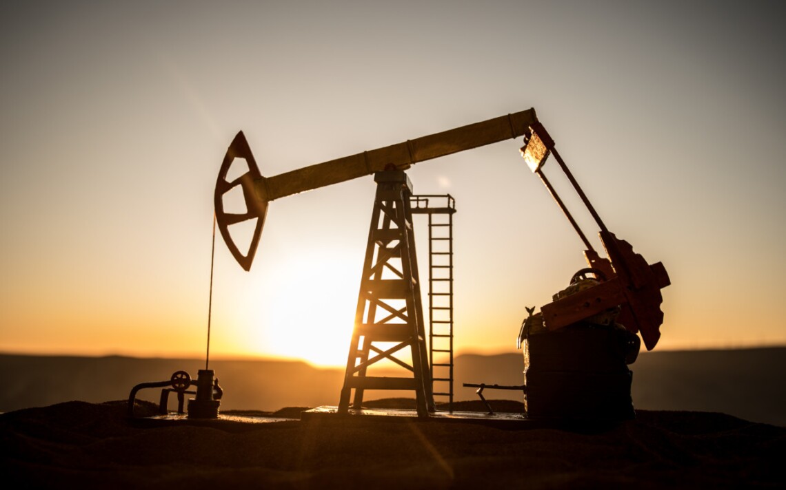 Цены на нефть растут: что влияет на рынок