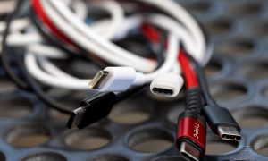 Европарламент утвердил единый стандарт зарядных устройств для всех гаджетов