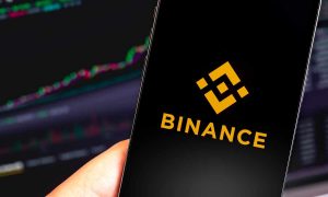 Криптобиржа Binance остановила трансакции после взлома блокчейна на $100 млн