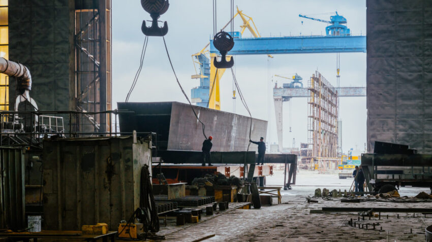 Погашение долга в 4 млрд: Нацбанк будет продавать имущество заводу Жеваго