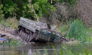 Оккупанты так убегали, что потеряли редкий бронеавтомобиль