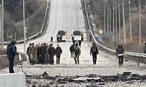 Из плена вернули нацгвардейцев, полицейских и бойцов со Змеиного